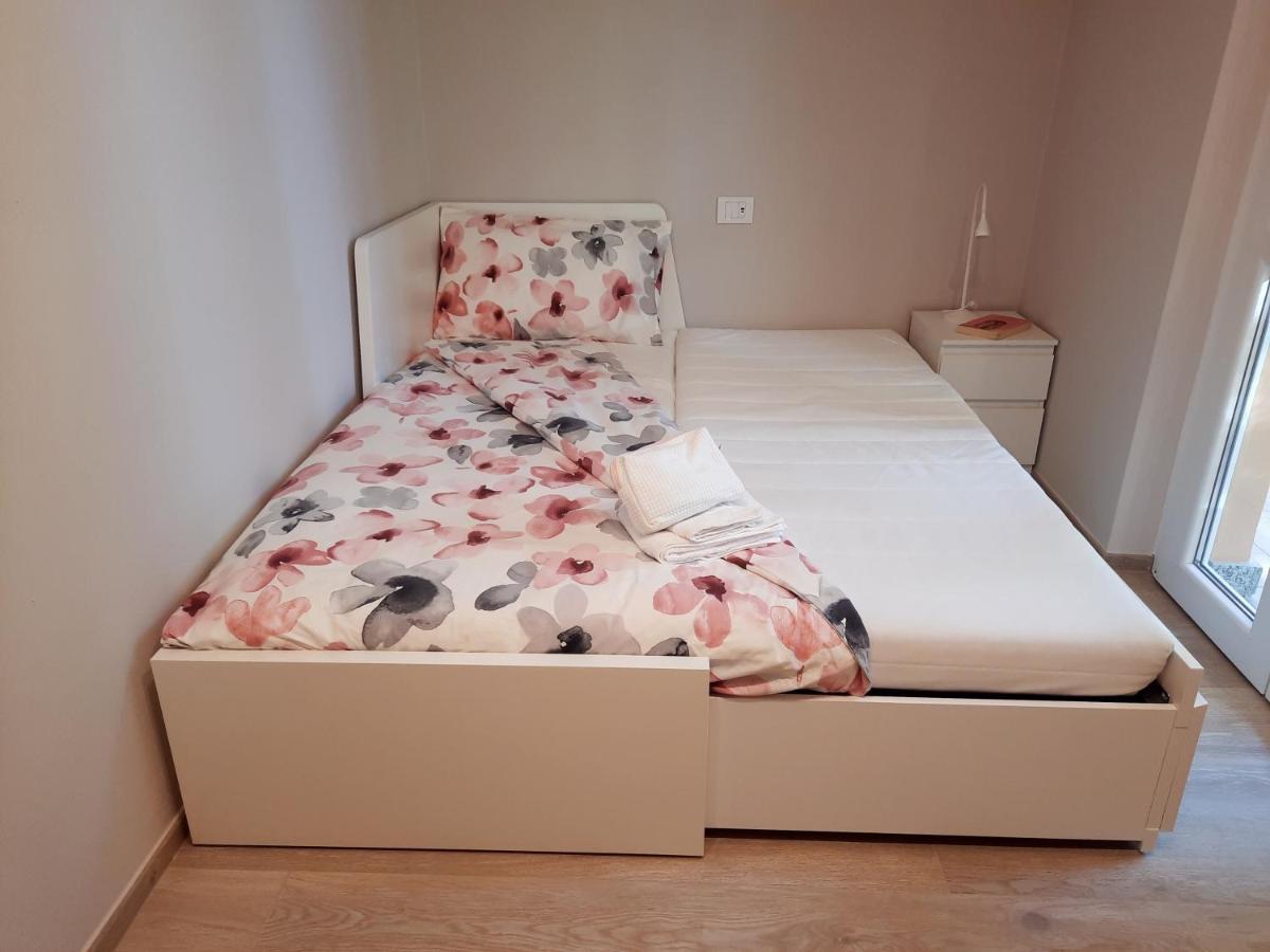 La Casa Di Giulia - Holiday Home Ranco Dış mekan fotoğraf