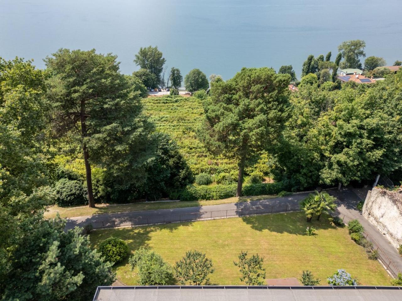 La Casa Di Giulia - Holiday Home Ranco Dış mekan fotoğraf